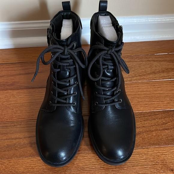 New Baretraps AMYSUE Black boots - Picture 3 of 7